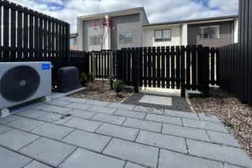 6/476 West Coast Road, Glen Eden