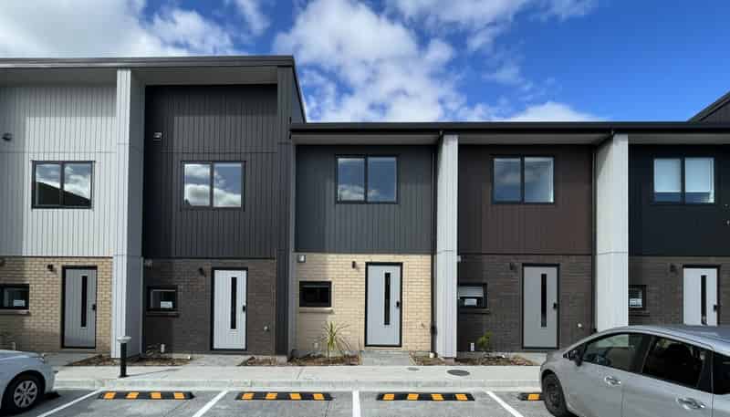 6/476 West Coast Road, Glen Eden