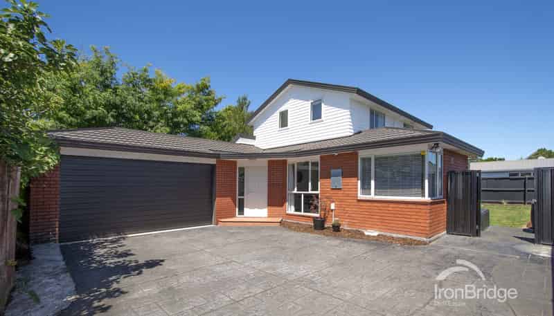 2/39A Woodbury Street, Avonhead