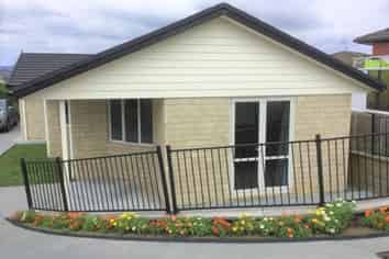 16C Simmonds Grove, Greerton