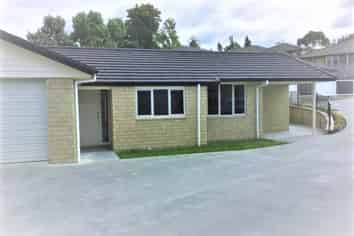 16C Simmonds Grove, Greerton