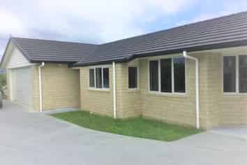 16C Simmonds Grove, Greerton