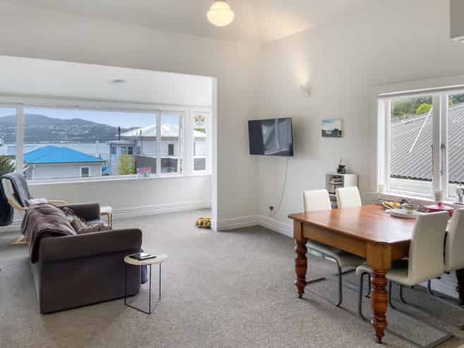 4/2 Telford Terrace, Oriental Bay