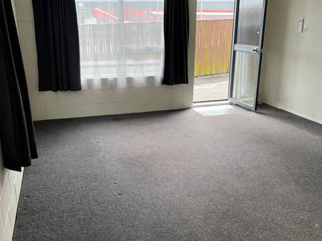 1/14 Islington Street, Frankton