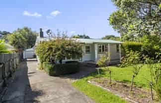 12 Te Rauparaha Street, Otaki