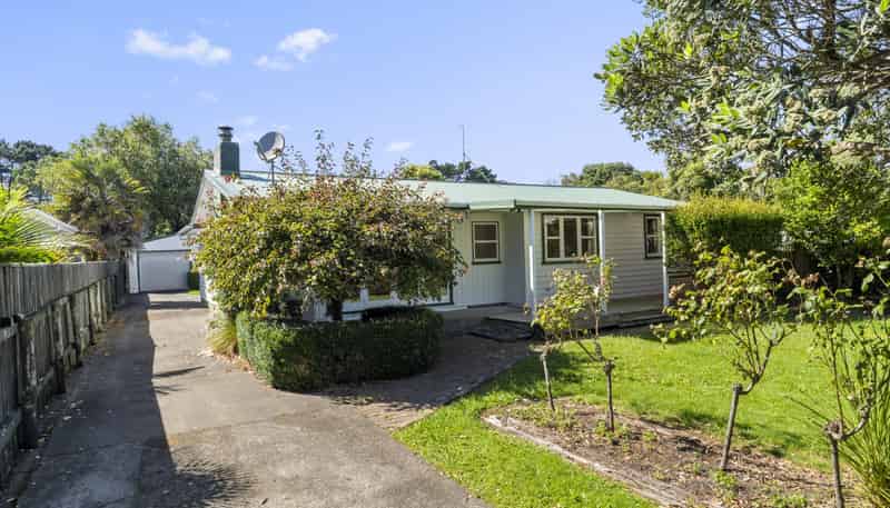 12 Te Rauparaha Street, Otaki