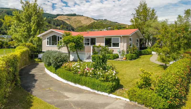 5 Chartwell Place, Richmond