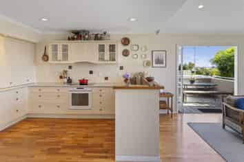 5 Chartwell Place, Richmond