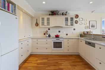 5 Chartwell Place, Richmond