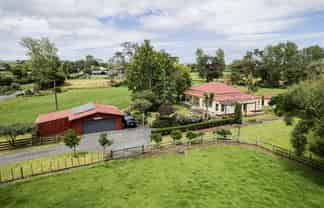 35 Thorburn Road, Matarau
