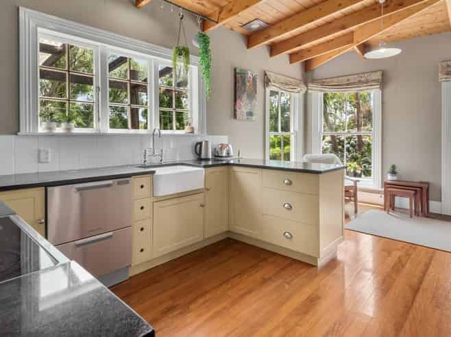 35 Thorburn Road, Matarau