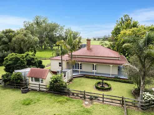 35 Thorburn Road, Matarau