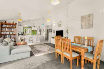 98 State Highway 12, Opononi