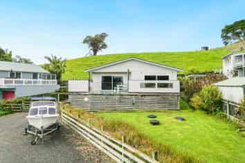 98 State Highway 12, Opononi