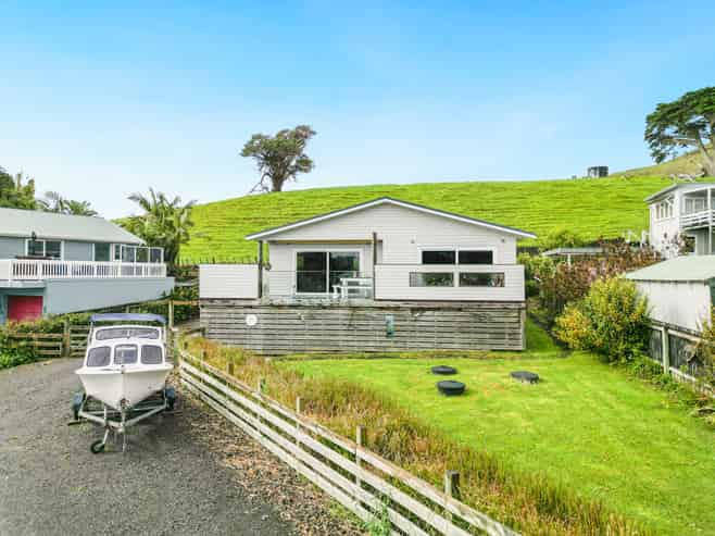 98 State Highway 12, Opononi