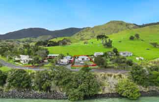 98 State Highway 12, Opononi