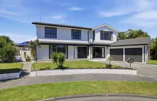 4 Larkhill Place, Russley