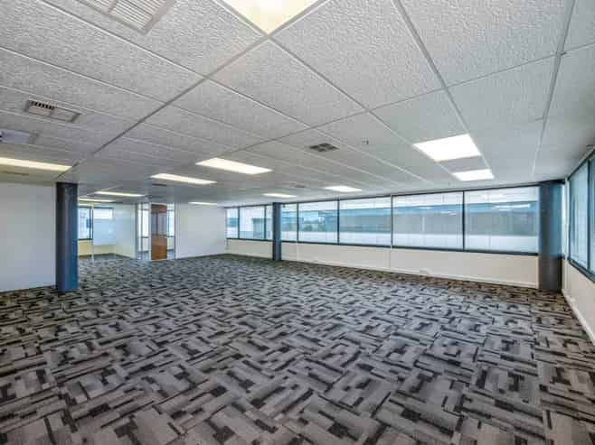 OFFICE FOR SALE / LEASE  TWO TITLES  (236–534M²)
