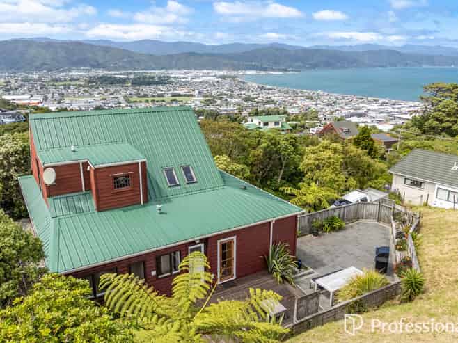 11 Maungaraki Road, Korokoro