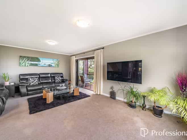 11 Maungaraki Road, Korokoro