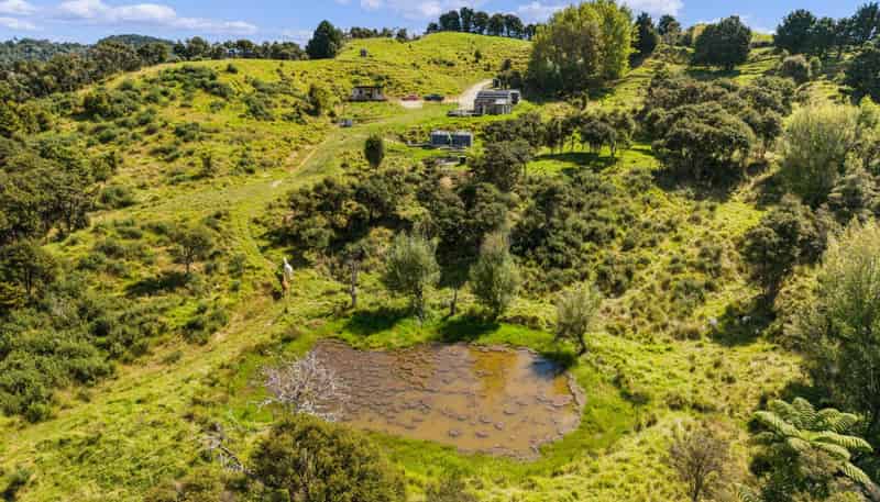 957 Bull Road, Paparoa