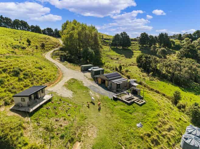 957 Bull Road, Paparoa