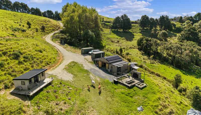 957 Bull Road, Paparoa