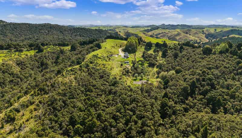 957 Bull Road, Paparoa