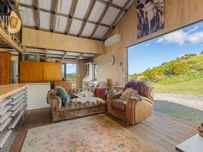 957 Bull Road, Paparoa