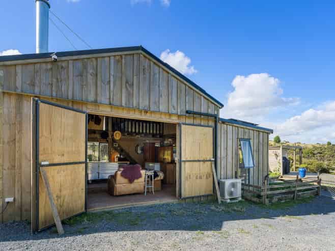 957 Bull Road, Paparoa