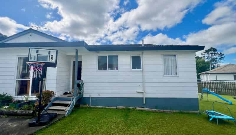 40 Hassan Drive, Massey