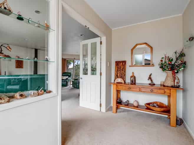 17 McGowan Place, Orewa