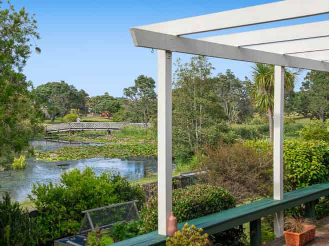 17 McGowan Place, Orewa