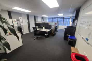 Functional Warehouse & Office with Parking