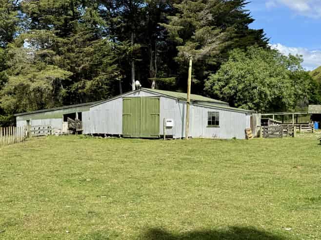 213 Parihauhau Road, Parikino