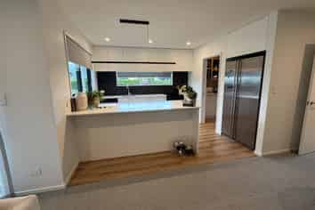 51 Selfe Crescent, Burwood