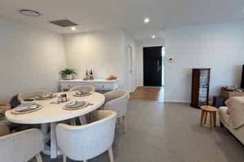 51 Selfe Crescent, Burwood