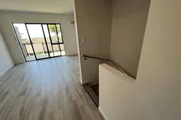 18/241 Don Buck Road, Massey