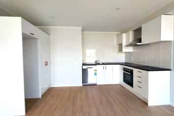 7/351 West Coast Road, Glen Eden