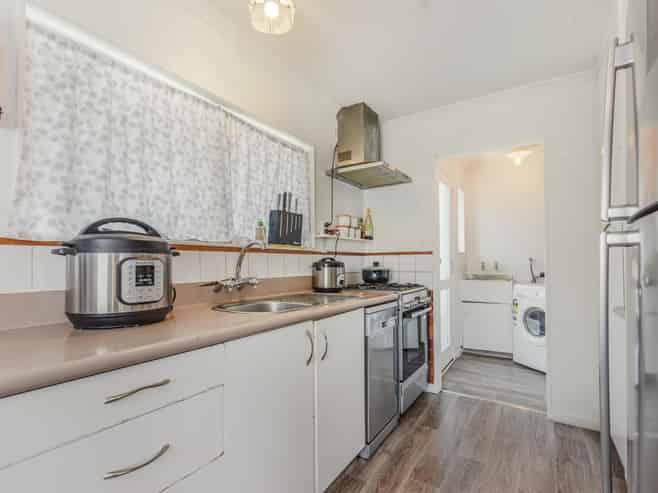 2/240 Kawai Street, Nelson South