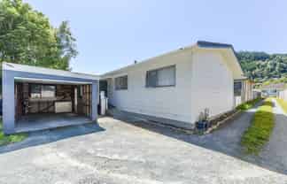 2/240 Kawai Street, Nelson South