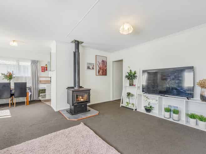2/240 Kawai Street, Nelson South