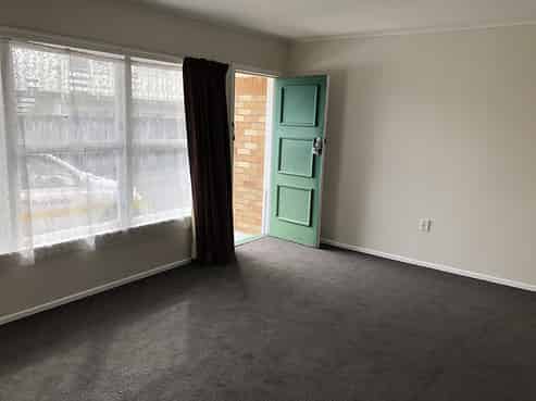 2/1171 Victoria Street, Whitiora