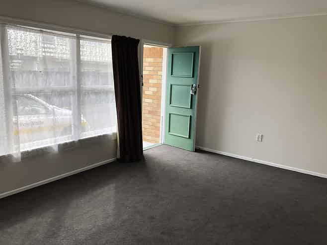 2/1171 Victoria Street, Whitiora