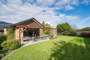 7 Kingsford Drive, Stoke