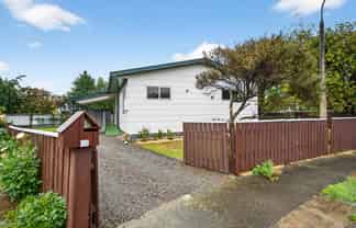 5A Tasman Crescent, Carterton