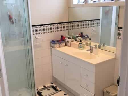 5 Bowes Crescent, Strathmore Park