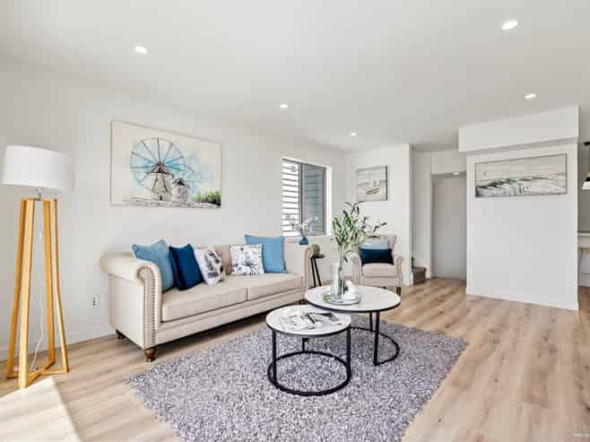 7D Waddell Avenue, Point England