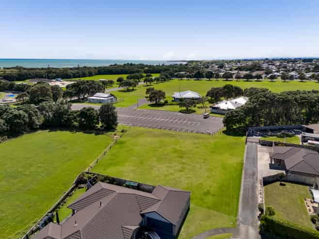 25A Dolphin Parade, Bell Block