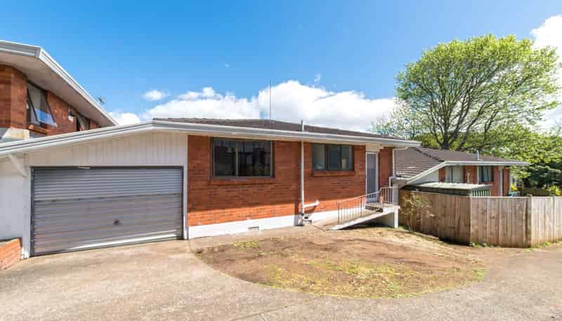 2/531 Mt Albert Road, Three Kings